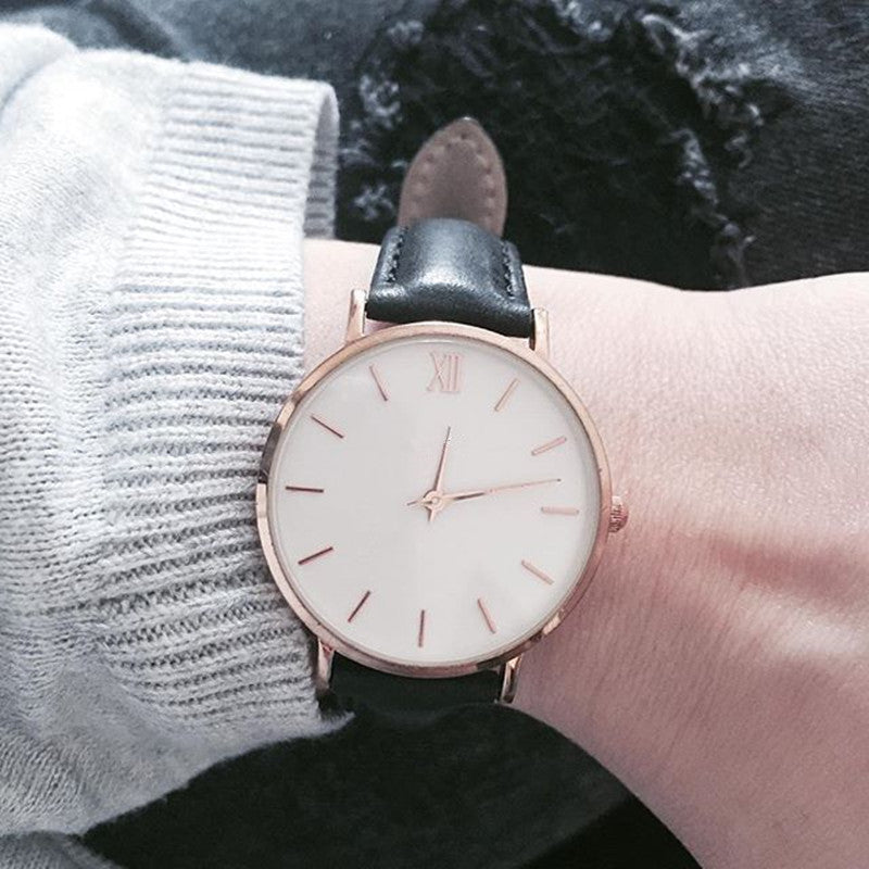 Women's fashion Leather Quartz Watch