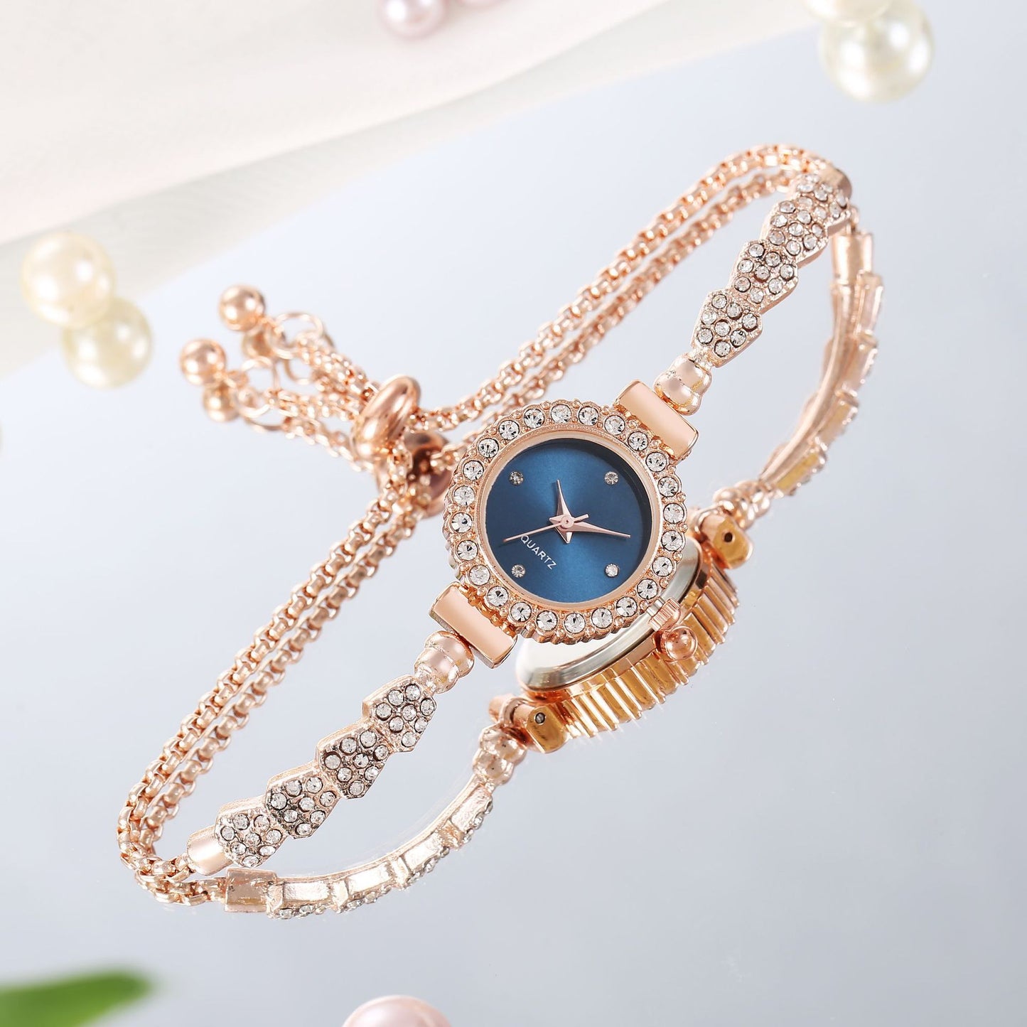 Luxurious bracelet watch for women fashion