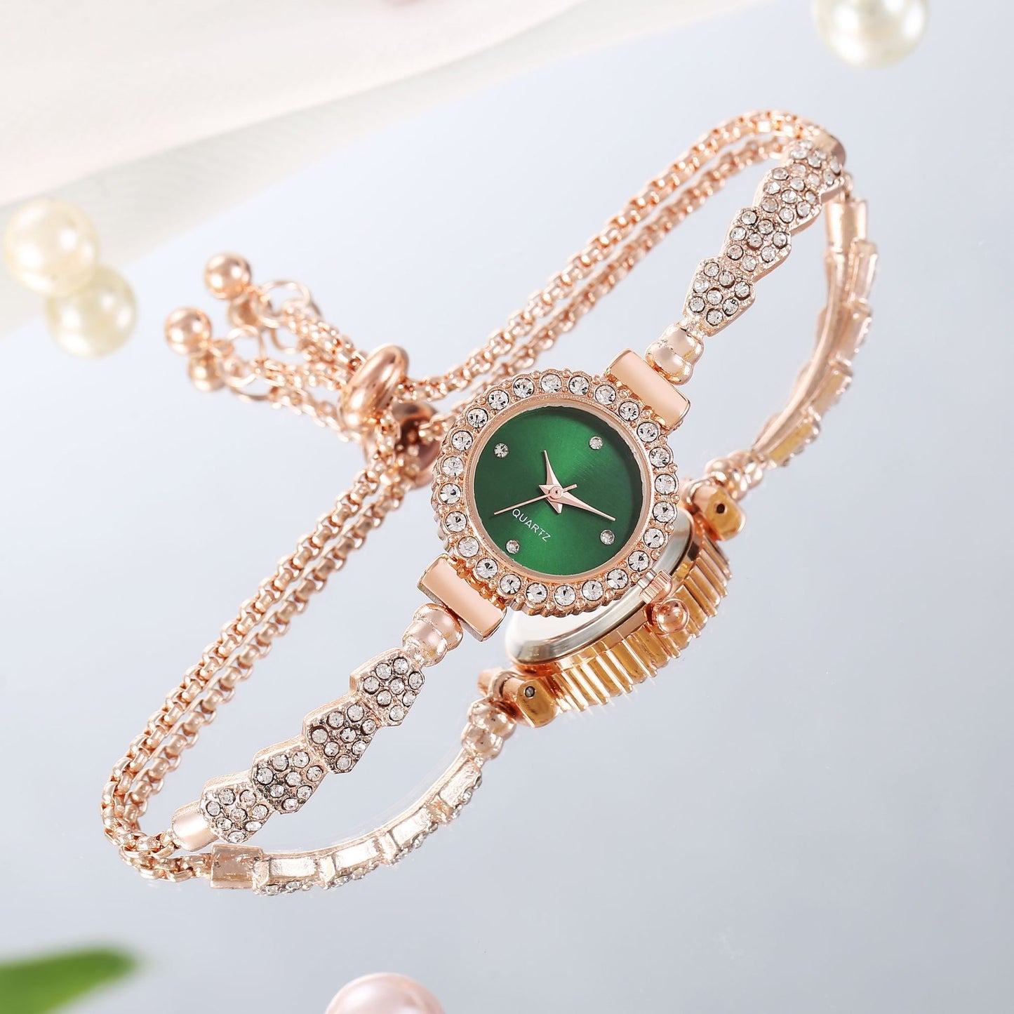 Luxurious bracelet watch for women fashion